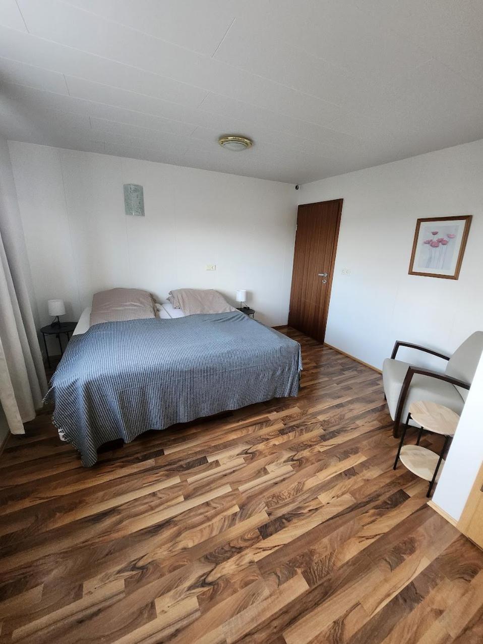 Fjos Guesthouse Вармахлид Экстерьер фото